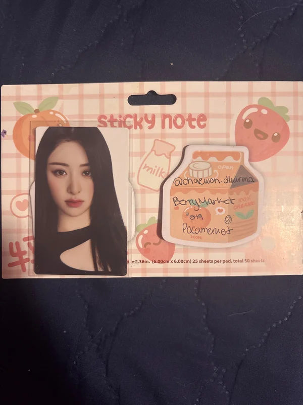 YUNJIN Flame Rises Mini Photocard