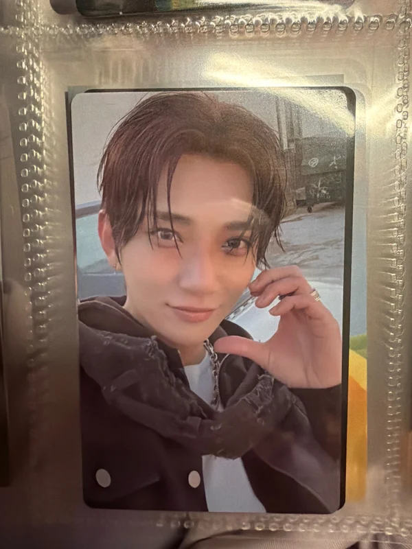 HAPPY BURSTDAY WEVERSE