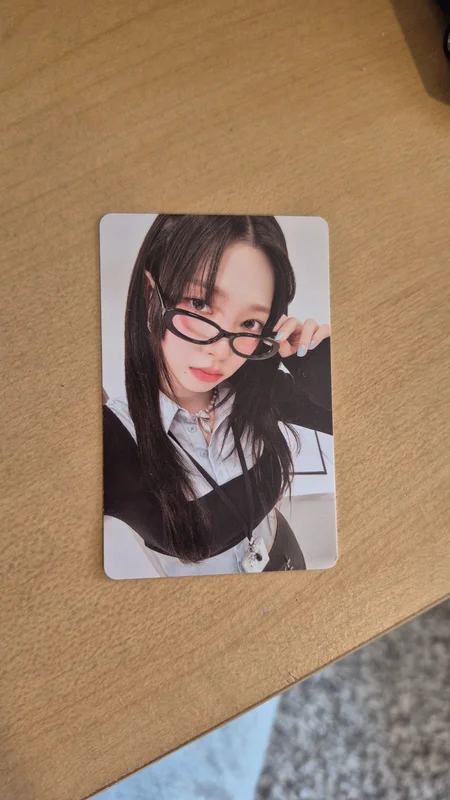 KARINA AESPA 2025 SEASON'S GREETINGS