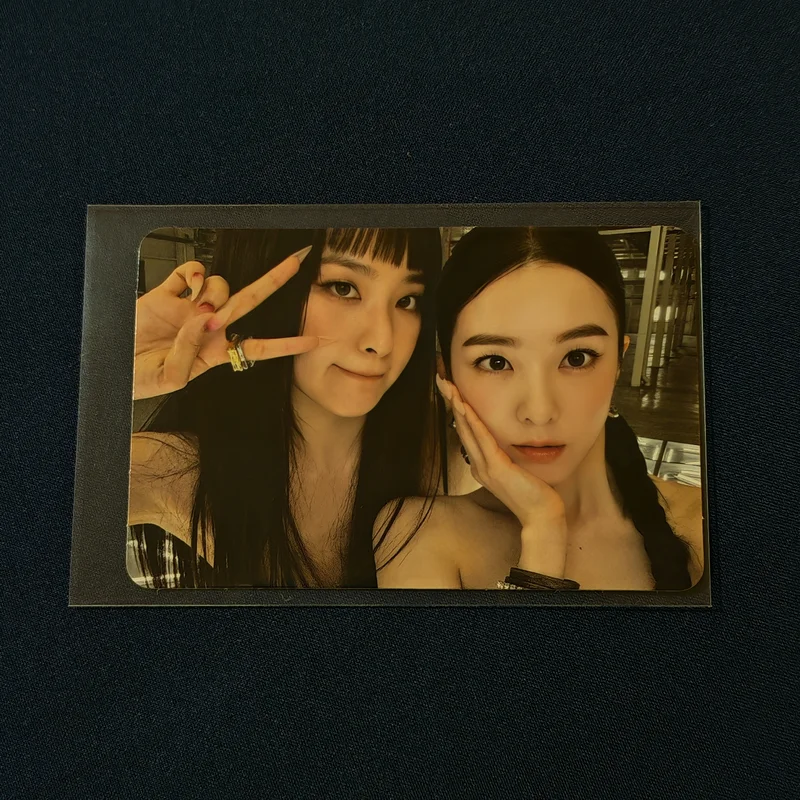 TILT Photobook Ver. FIRST - PRESS EXCLUSIVE