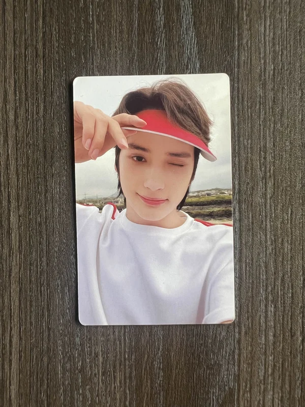 Season of TXT: Midsummer Random Photocard Set Sunrise Red ver.