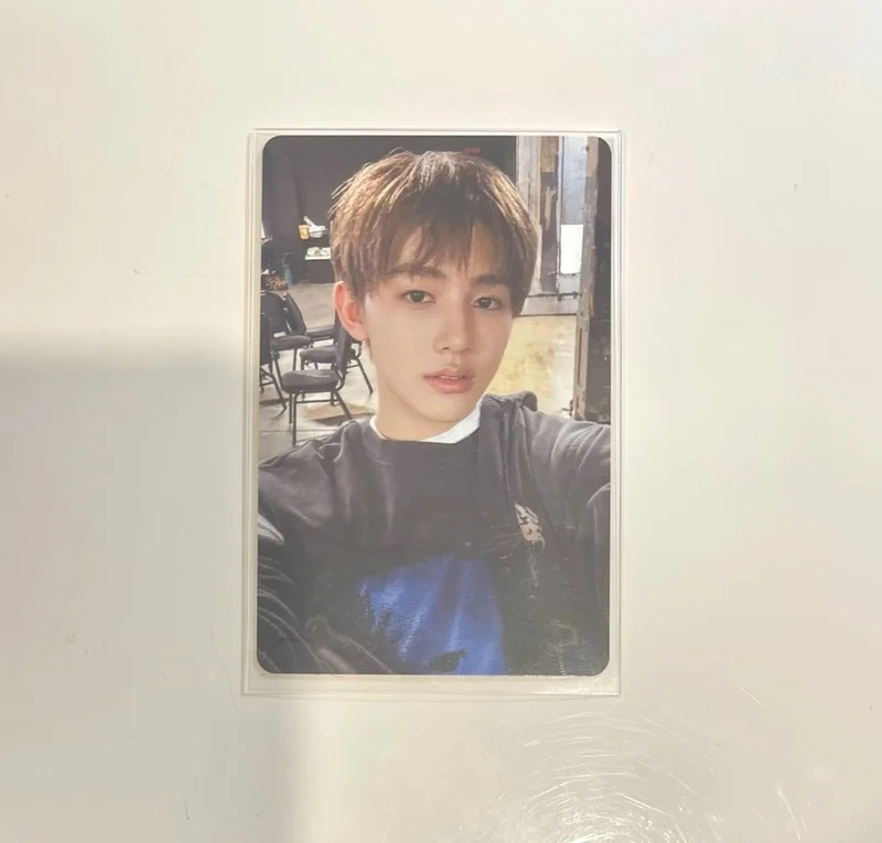 COLOR OUTSIDE THE LINES Weverse Albums A ver. Seonghyoen