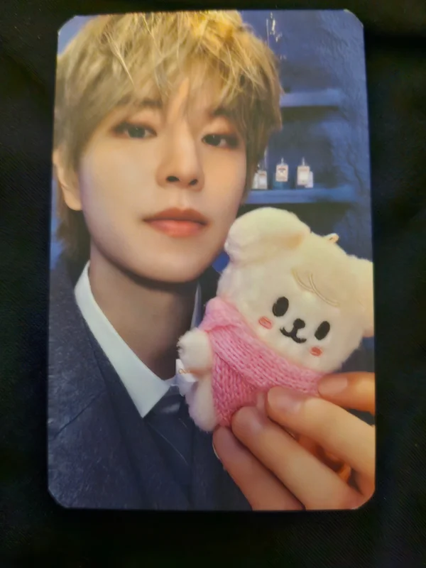 Seungmin Stray Kids x SKZOO POP-UP & CAFE SKZOO'S MAGIC SCHOOL