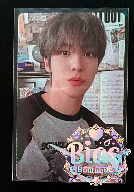Pocamarket, ATEEZ YUNHO 2025 SEASON'S GREETINGS K-pop Photocard