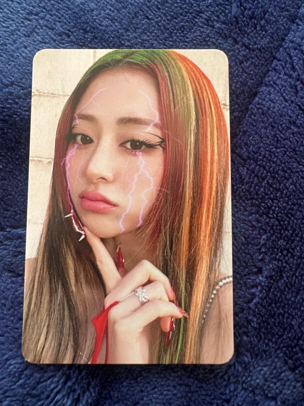 LE SSERAFIM HUH YUNJIN 'CRAZY Vol.1' Photocard | Sold by