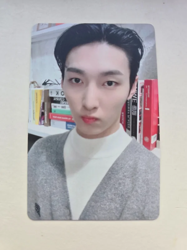SF9 OFFICIAL FANCLUB FANTASY 6th OFFICIAL FANSHIP KIT
