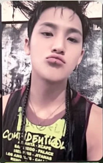 HAPPY BURSTDAY APPLEMUSIC LUCKY DRAW