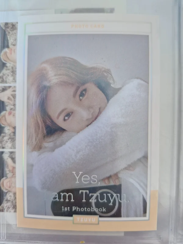 Yes, I am Tzuyu. PEACH ver