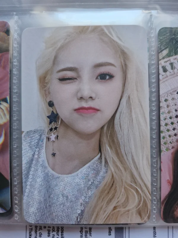 2020 LOONA SEASON'S GREETINGS