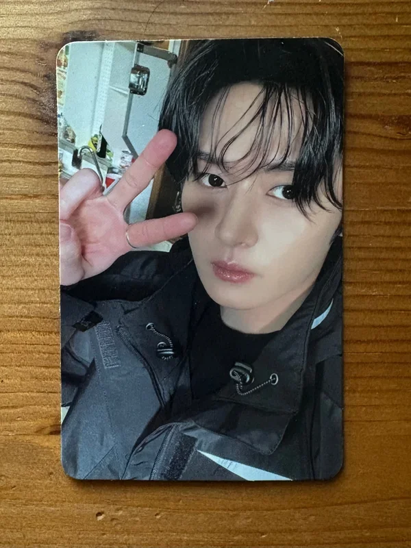 KARMA COMPACT VER. Lee Know