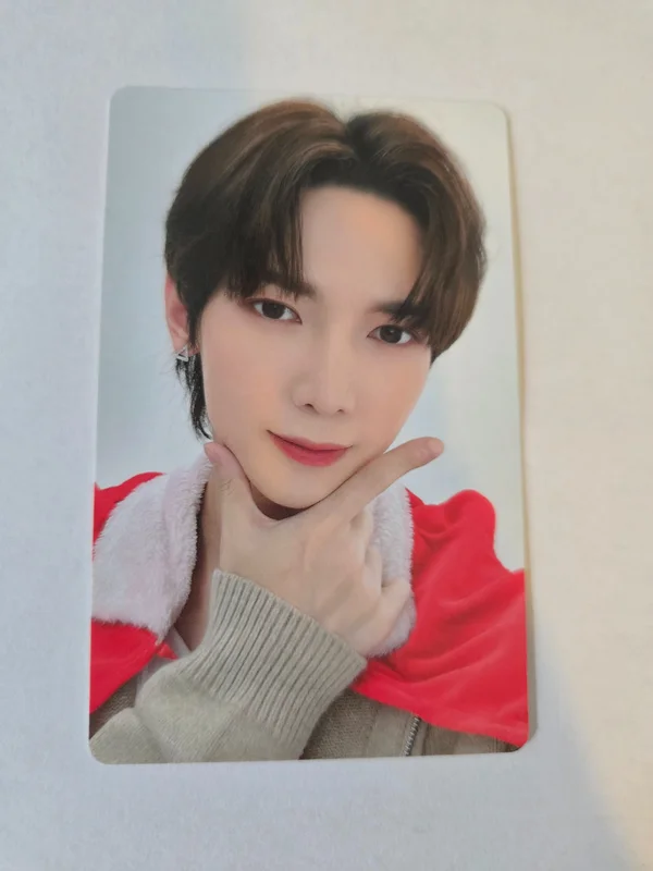 ATEEZ x KAURA 2023 CHRISTMAS POCA SET