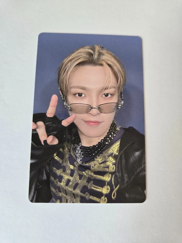 GOLDEN HOUR : Part.4 HMV Exclusive