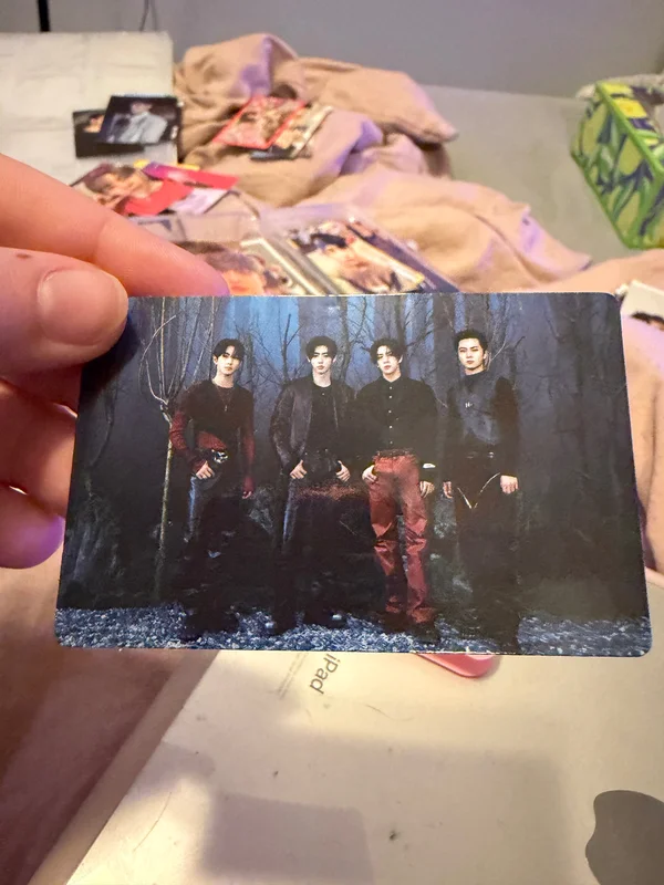 ENHYPEN WORLD TOUR WALK THE LINE Trading Card