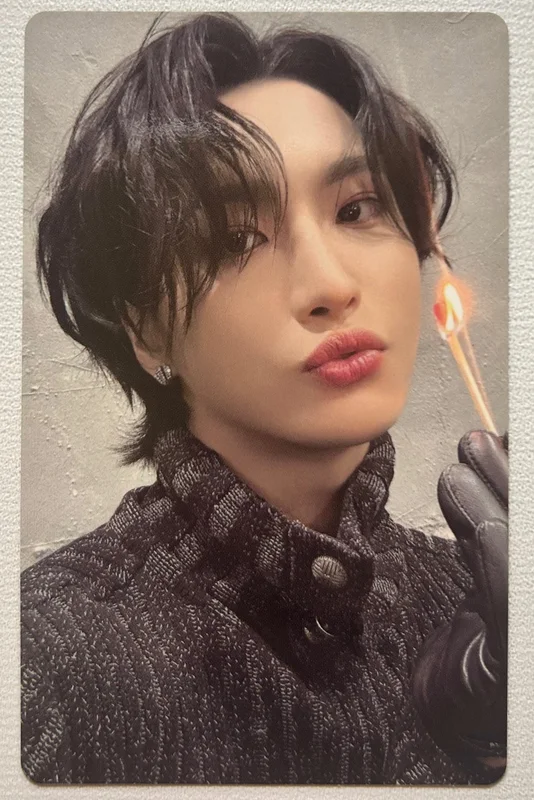 ATEEZ 2024 SEASON'S GREETINGS