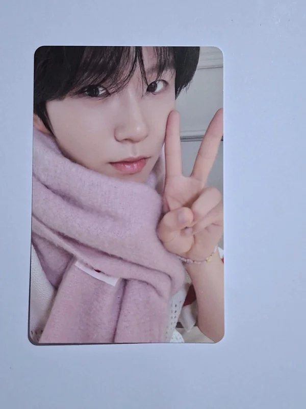 2024 PINK CHRISTMAS PHOTO CARD RANDOM PACK