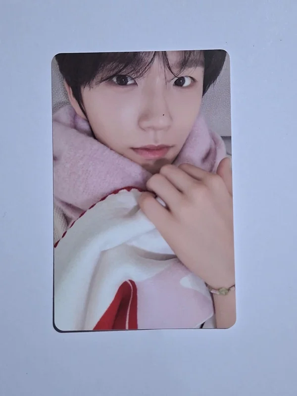 2024 PINK CHRISTMAS PHOTO CARD RANDOM PACK