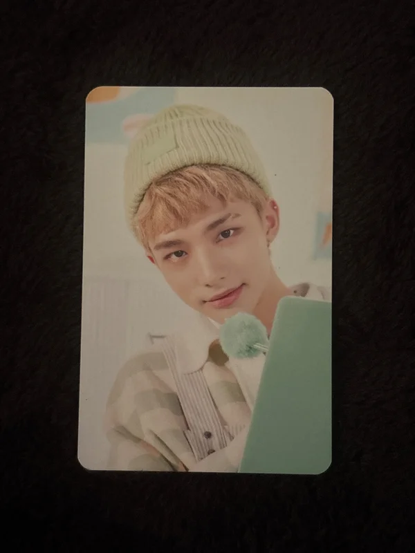 2023 SEASON'S GREETINGS SKZ's Mini World