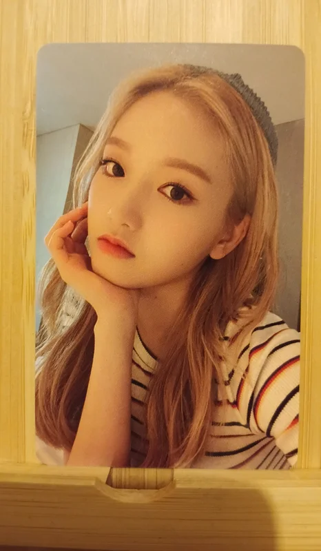 LOONA ISLAND : Summer where girls met
