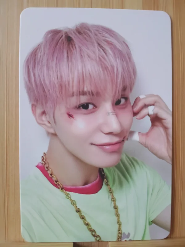 2025 SEASON'S GREETINGS RANDOM TRADING CARD [A ver.]