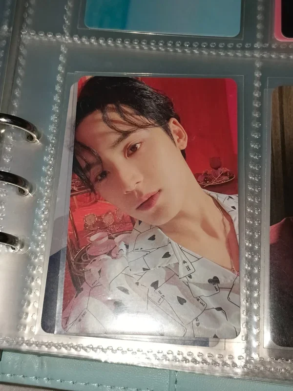 SEVENTEEN 2023 SEASON'S GREETINGS