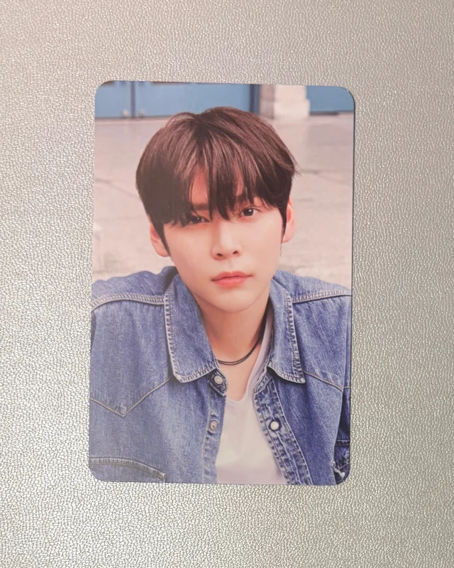 RIIZE EUNSEOK 'RIIZING Riizing Day Ver.' Photocard | Sold by