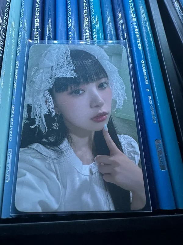 SUPER REAL ME IDOUSTAGE