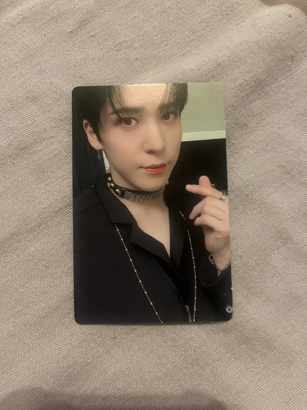 THE WORLD EP.1 : MOVEMENT A VER.