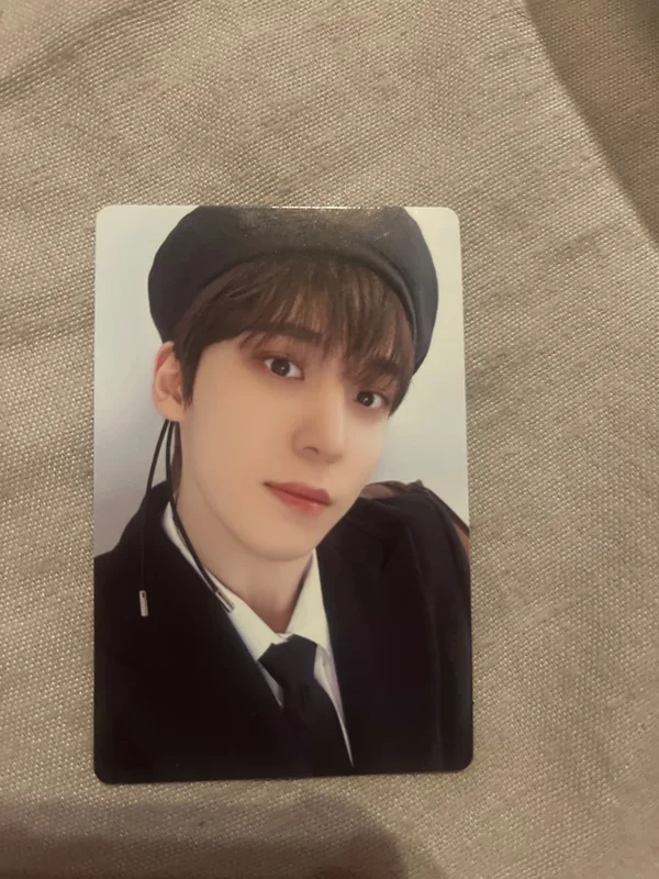 GOLDEN HOUR : Part.1 Europe Exclusive