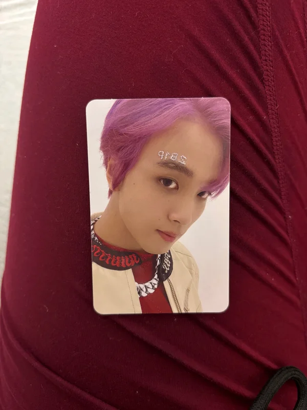 2 Baddies Photobook Ver. US ver.