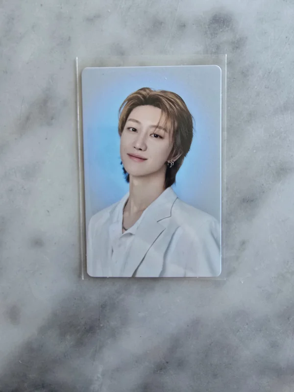SEVENTEEN WORLD TOUR [NEW_] Trading Card Set