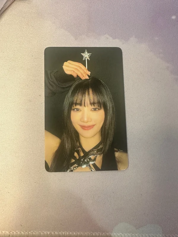 2024 (G)I-DLE WORLD TOUR [iDOL] IN SEOUL TRADING PHOTO CARD SET