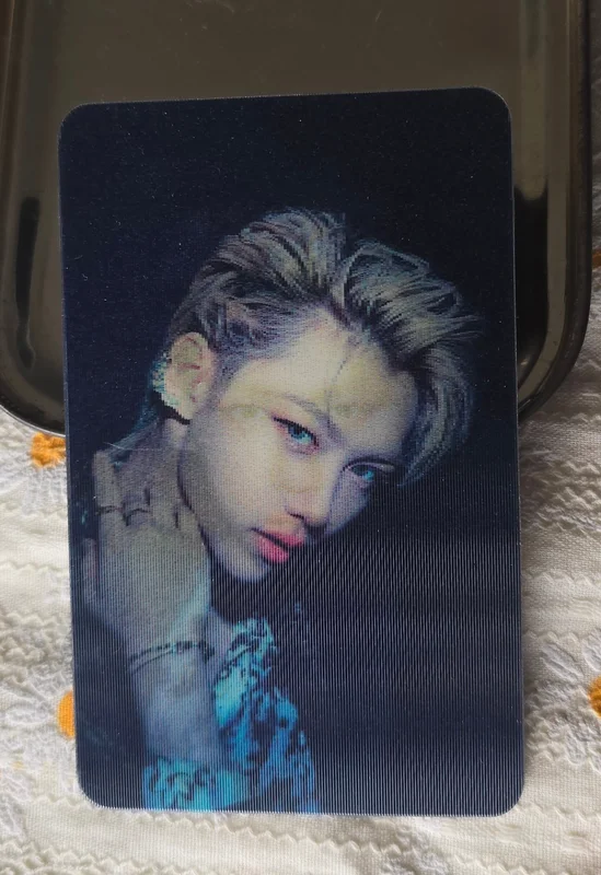 Unlock : GO LIVE IN LIFE LENTICULAR PHOTOCARD SET