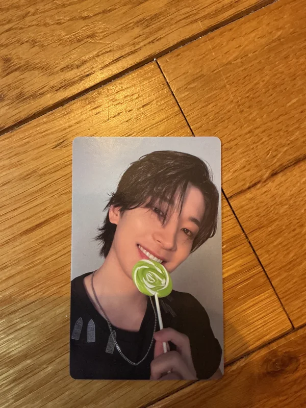 SPILL THE FEELS WEVERSE