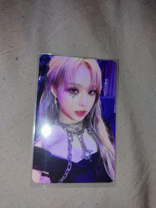 Girls Digipack Ver.