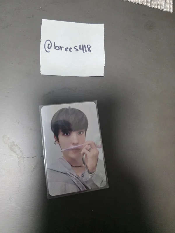 GOLDEN HOUR : Part.1 WITHMUU