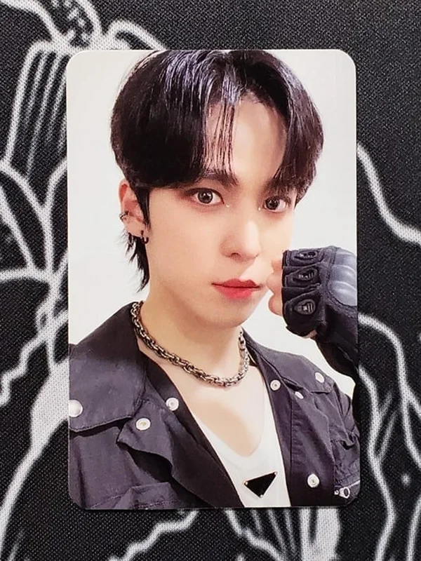 THE WORLD EP.2 : OUTLAW MINIRECORD