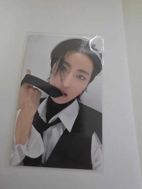 GOLDEN HOUR : Part.1 Target Exclusive