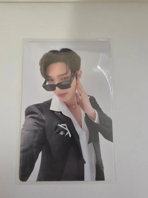 GOLDEN HOUR : Part.1 US Exclusive