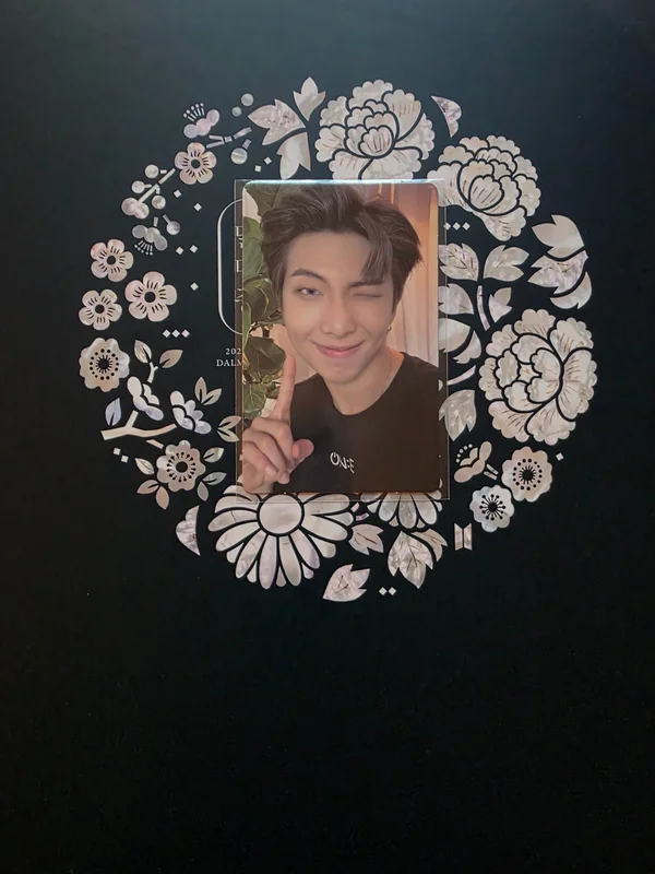 2025 BTS FESTA BTS MAP OF THE SOUL ON:E DC