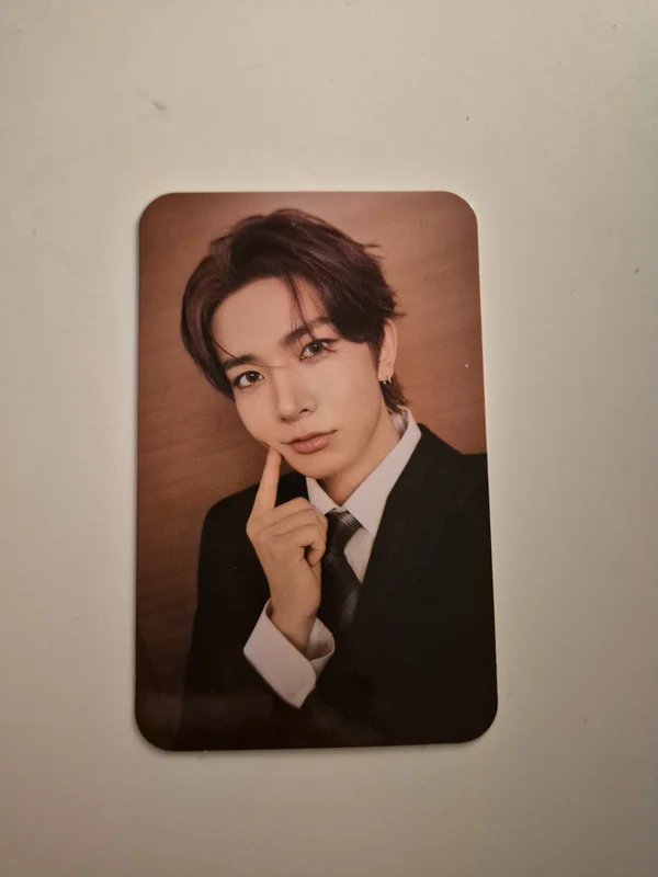 DARK MOON SPECIAL ALBUM 'MEMORABILIA' Moon ver.