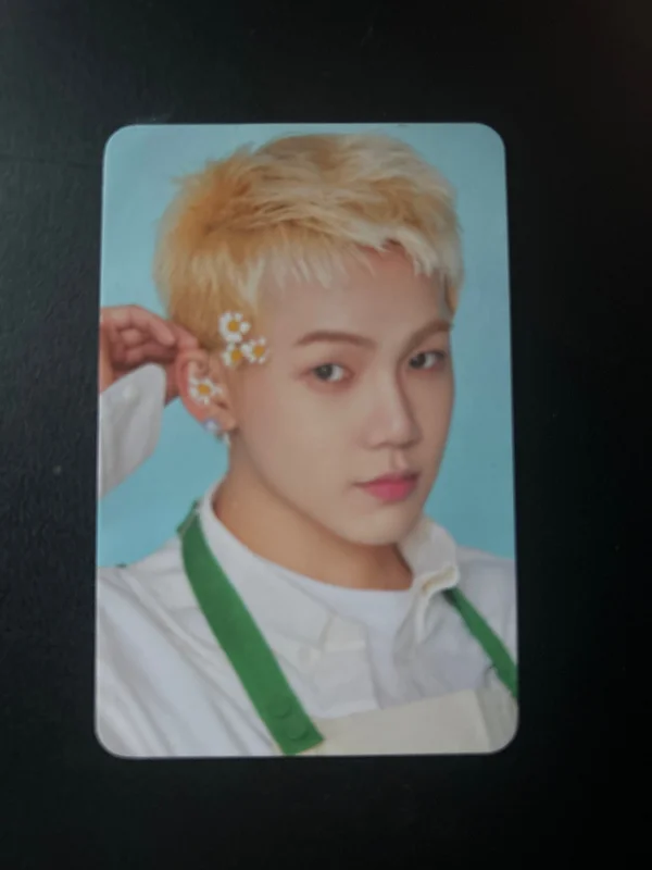 BLOOMING TREASURE PHOTO CARD + TOP LOADER KIT