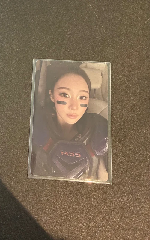 Rich Man WEVERSE LUCKY DRAW