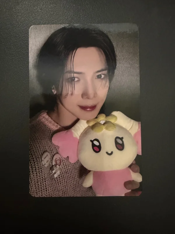 Press, Start! Enter the MIGHTEEZ POP-UP RANDOM TRADING CARD SET