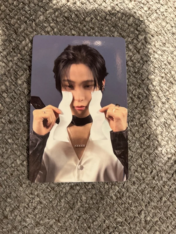 GOLDEN HOUR : Part.4 U.S.Exclusive