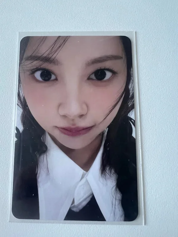 Four Hearts Club RANDOM TRADING CARD SET