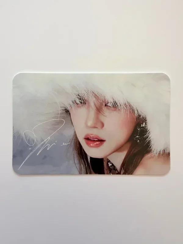 Yuqi LINE FRIENDS (G)I-DLE Super Lady POP-UP Photo Card Set 1 VER.