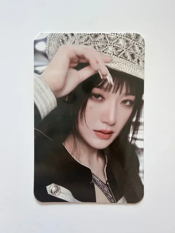 Shuhua LINE FRIENDS (G)I-DLE Super Lady POP-UP Photo Card Set 2 Ver.