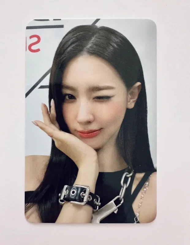 2024 (G)I-DLE WORLD TOUR [iDOL] IN SEOUL PHOTO CARD SET
