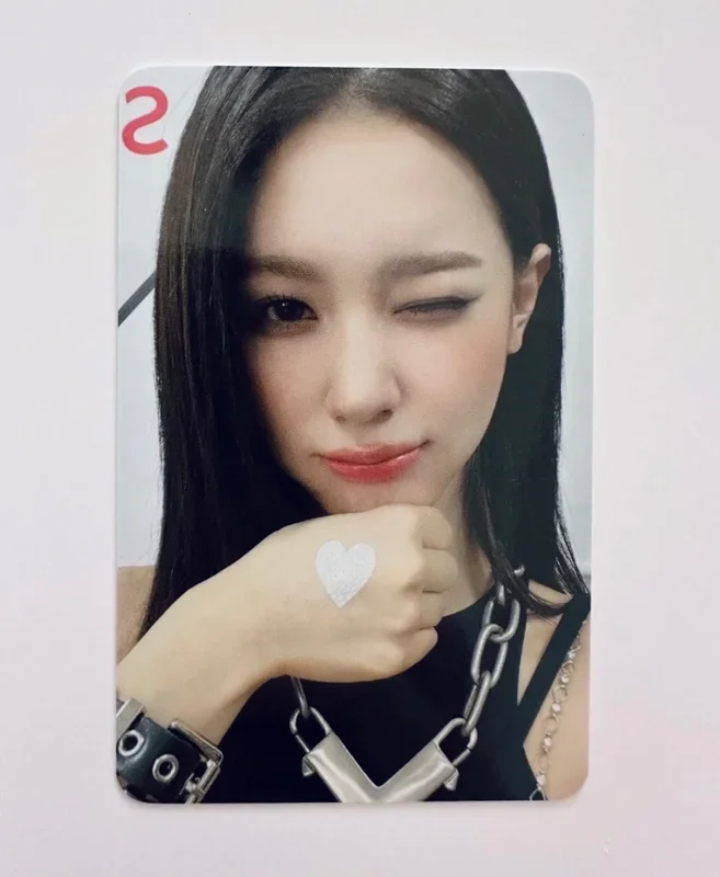 2024 (G)I-DLE WORLD TOUR [iDOL] IN SEOUL PHOTO CARD SET