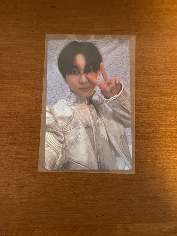 ROMANCE : UNTOLD -daydream- COMEBACK LIVE WEVERSE